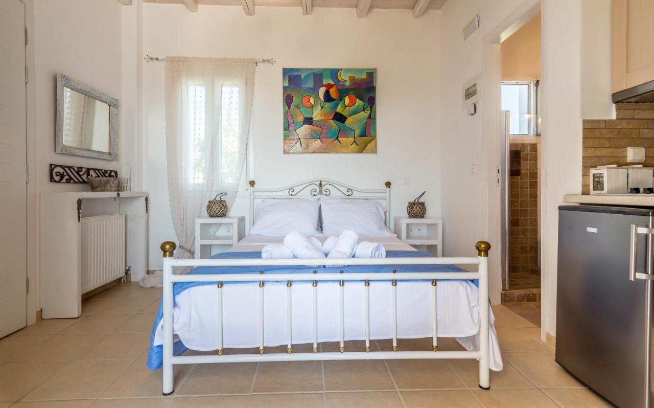 Kristen'S Studio & Apartments Adamantas  Esterno foto